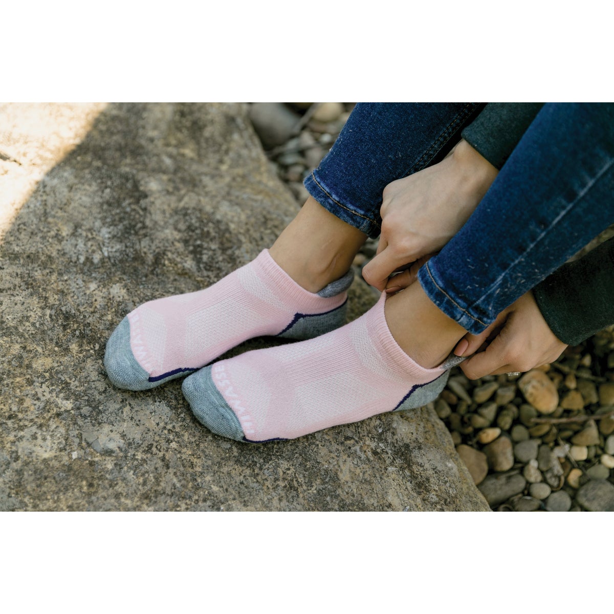 Hiwassee Trading Company Medium Pink Lightweight Running No Show Sock