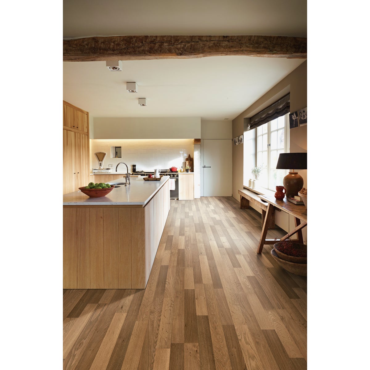 Balterio Right Step Senator Universal Oak 7.5 In. W x 49.65 In. L Laminate Flooring (25.85 Sq. Ft./Case)