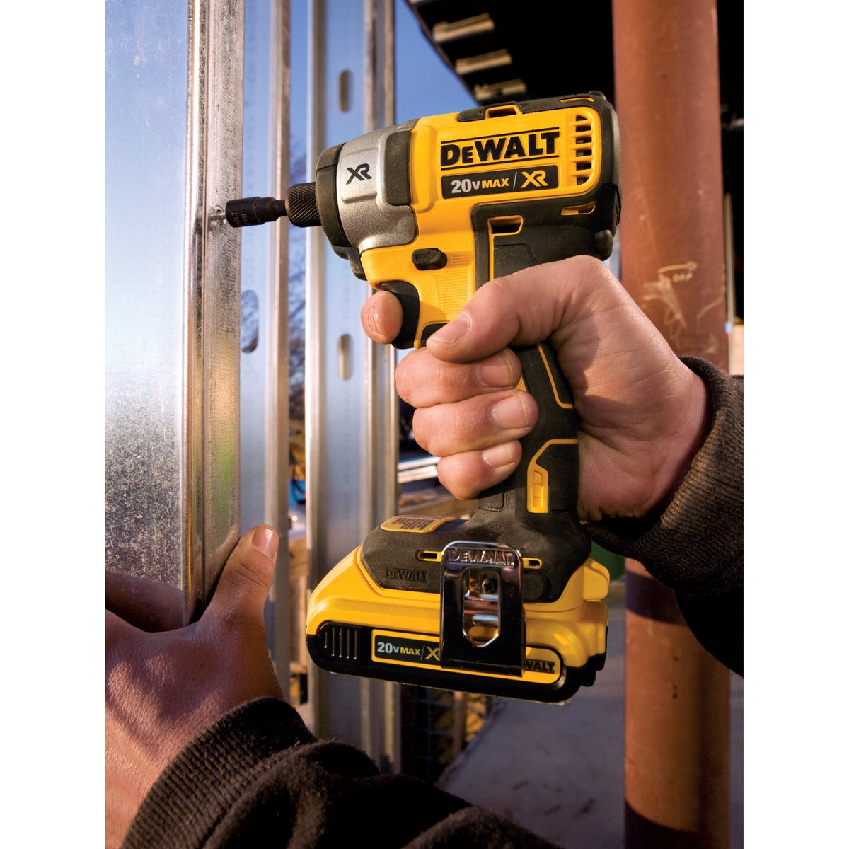 DeWalt 20 Volt MAX XR Brushless 1/4 In. Hex Lithium-Ion Cordless Impact Driver Kit