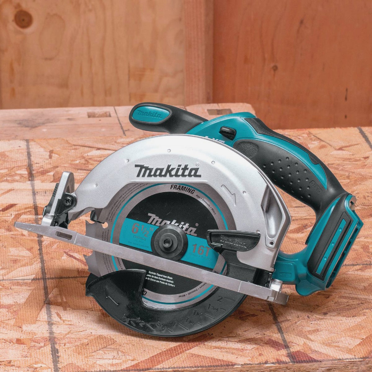 Makita 18 Volt LXT Lithium-Ion 6-1/2 In. Cordless Circular Saw (Bare Tool)