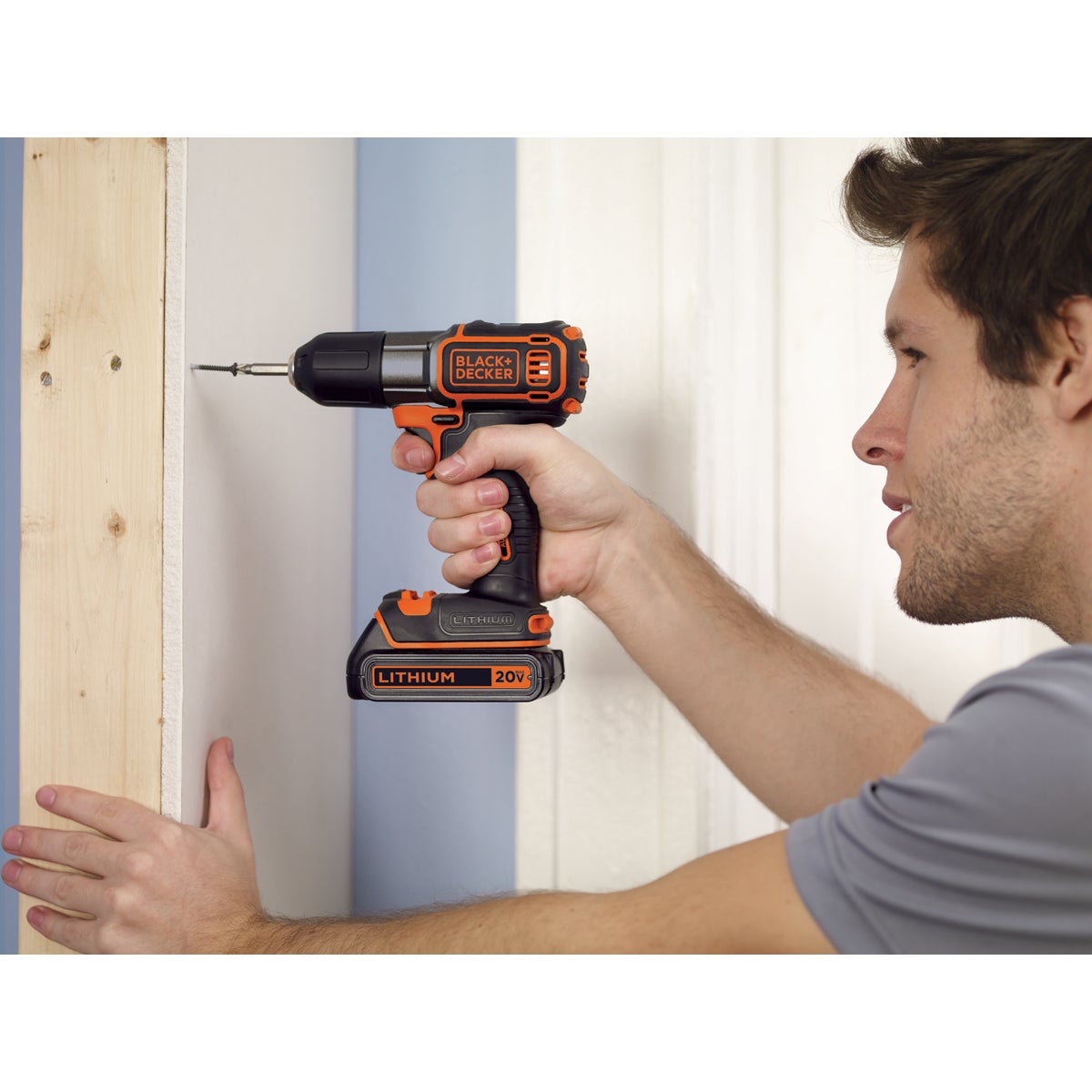 Black & Decker 20 Volt MAX Lithium-Ion 3/8 In. Cordless Drill Kit with AutoSense Technology