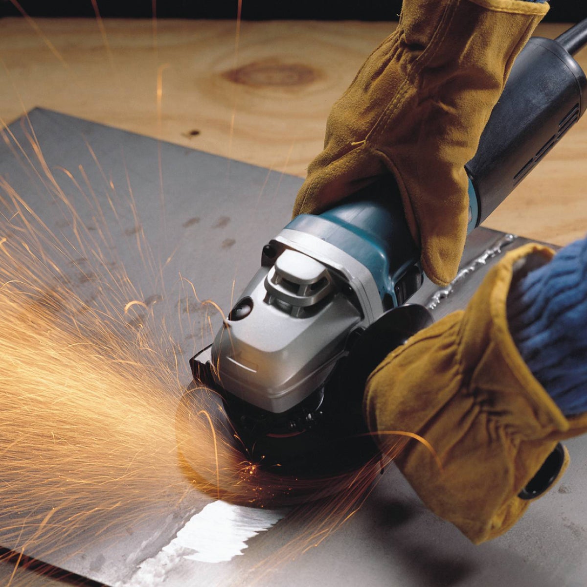 Makita 4-1/2 In. 12-Amp SJS High-Power Angle Grinder