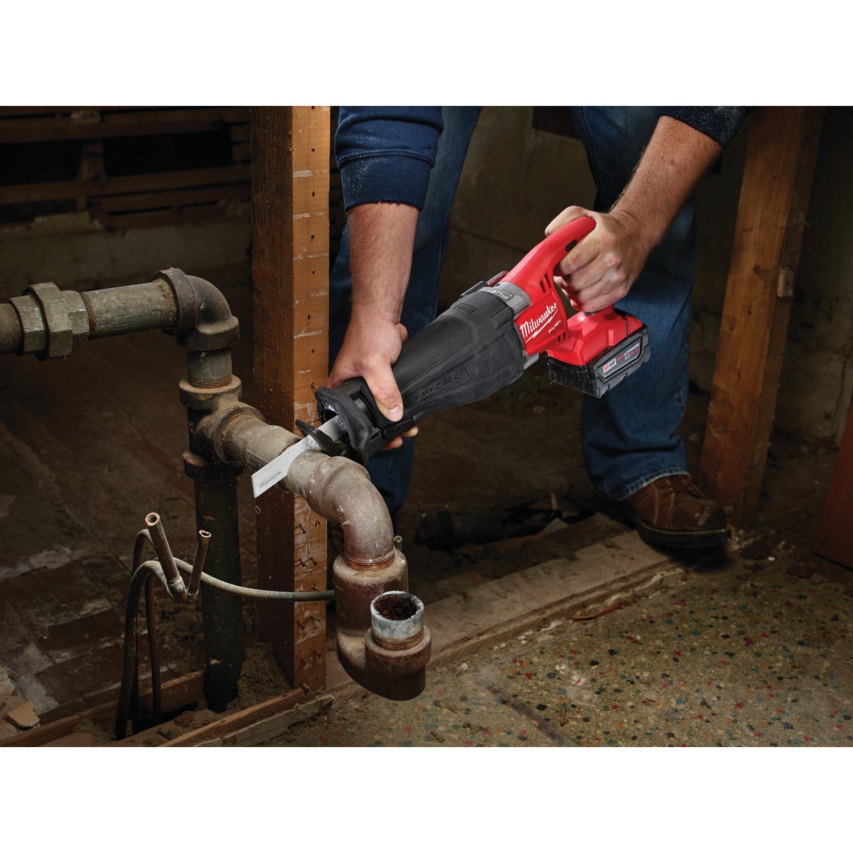 Milwaukee Sawzall M18 FUEL 18 Volt Lithium-Ion Brushless Cordless Reciprocating Saw (Bare Tool)