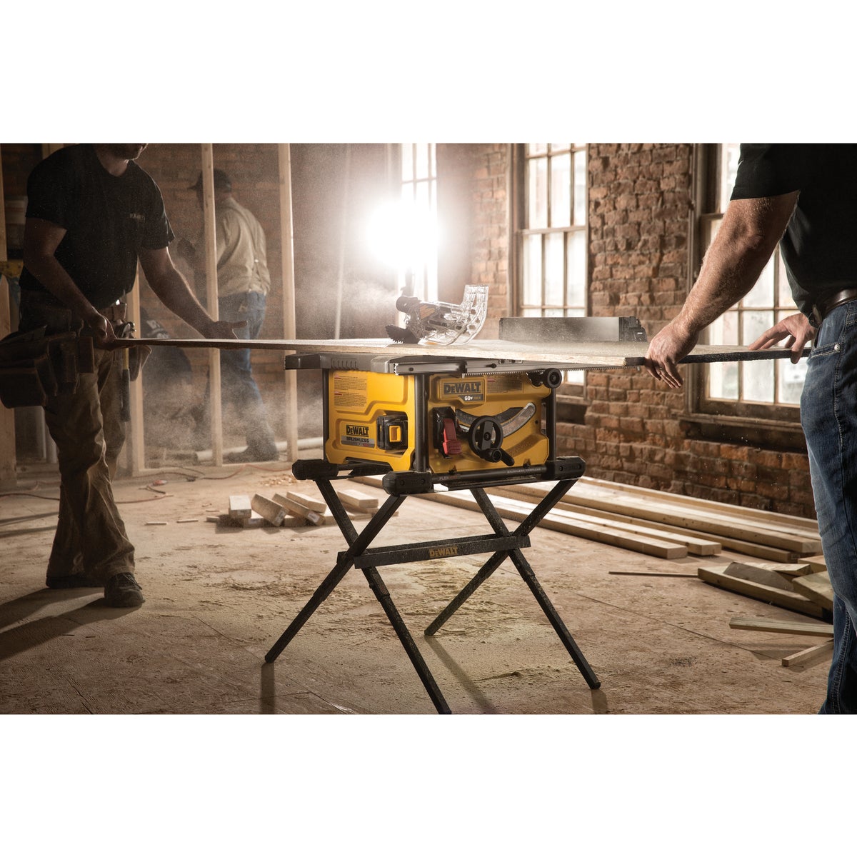 DeWalt FLEXVOLT 60-Volt MAX Lithium-Ion Brushless 8-1/4 In. Cordless Table Saw Kit