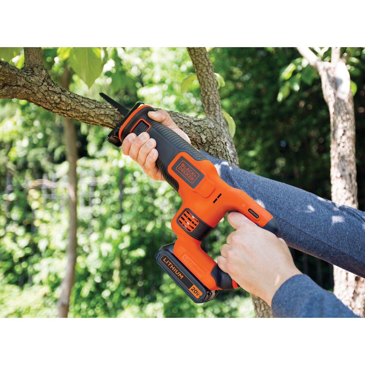 Black & Decker 20 Volt MAX Lithium-Ion Cordless Reciprocating Saw Kit