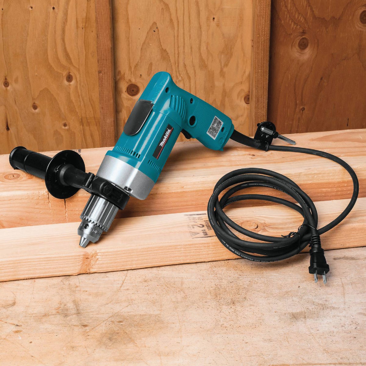 Makita 1/2 In. 6.5-Amp Keyed Electric Drill with Pistol Grip