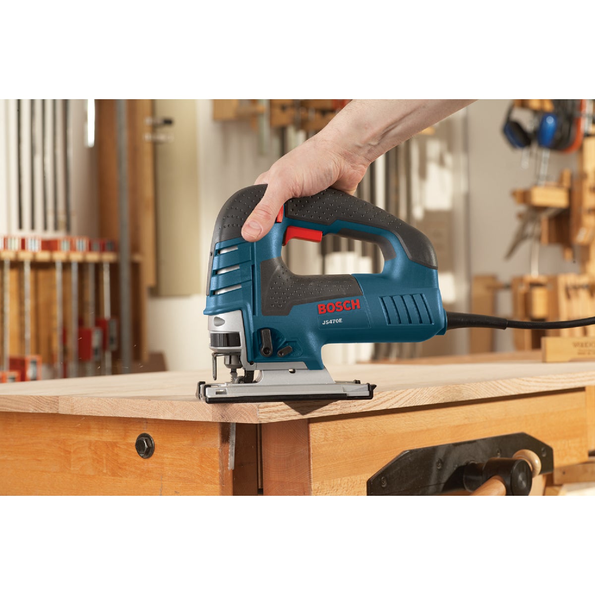 Bosch 7.0A 4-Position 500-3100 SPM Top-Handle Jig Saw