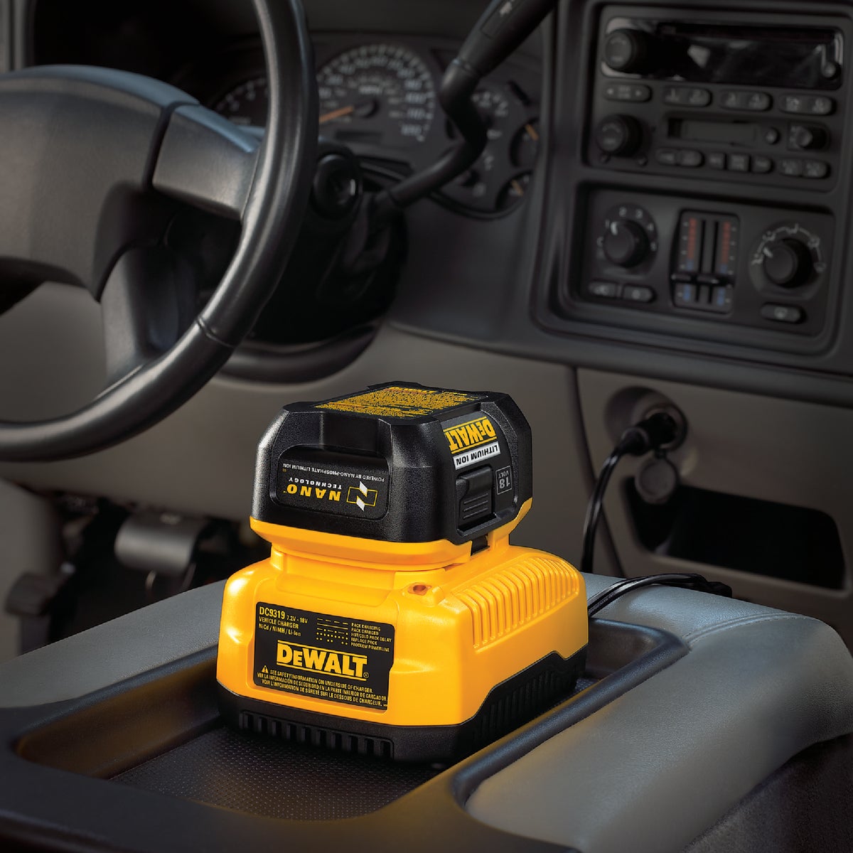 DeWalt 7.2-Volt to 18-Volt Nickel-Cadmium/Nickel-Metal Hydride/Lithium-Ion Vehicle Battery Charger