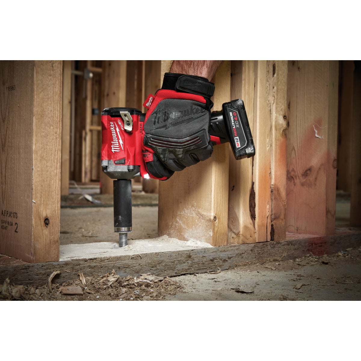 Milwaukee M12 FUEL 12 Volt Lithium-Ion Brushless 3/8 In. Stubby Cordless Impact Wrench Kit