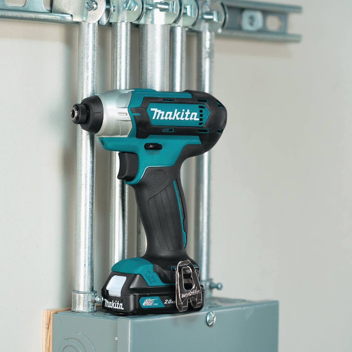 Makita 2-Tool 12V Max CXT Lithium-Ion Compact Drill/Driver & Impact Driver Cordless Tool Combo Kit