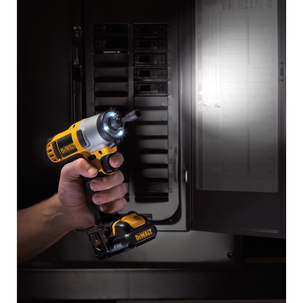 DeWalt XTREME 12V MAX XR Lithium-Ion 1/4 In. Hex Brushless Cordless Impact Driver Kit