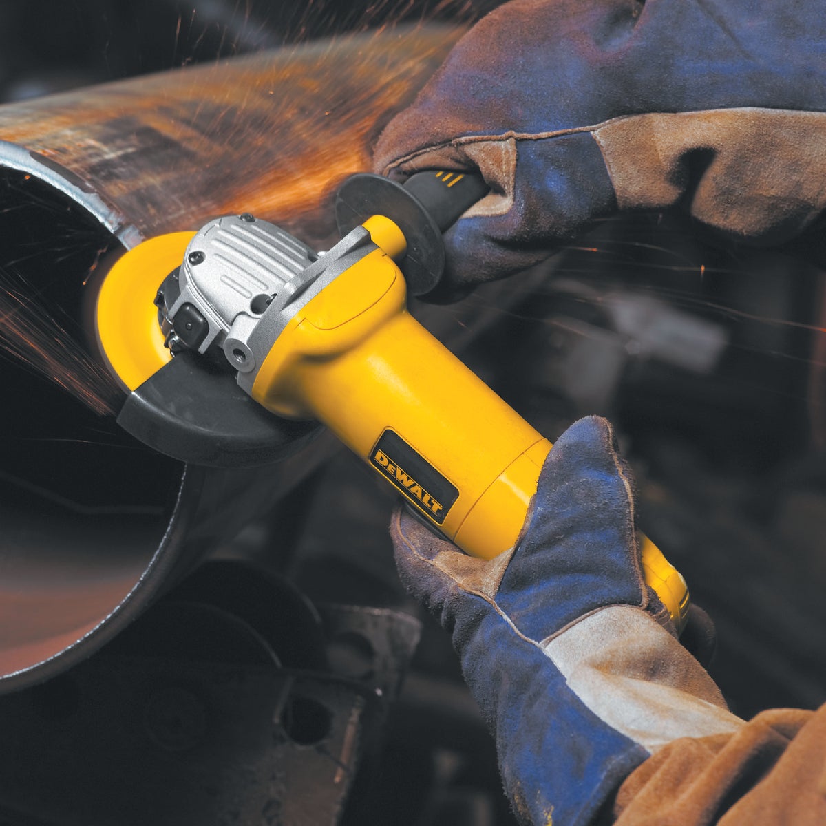 DeWalt 4-1/2 In. 11-Amp Small Angle Grinder