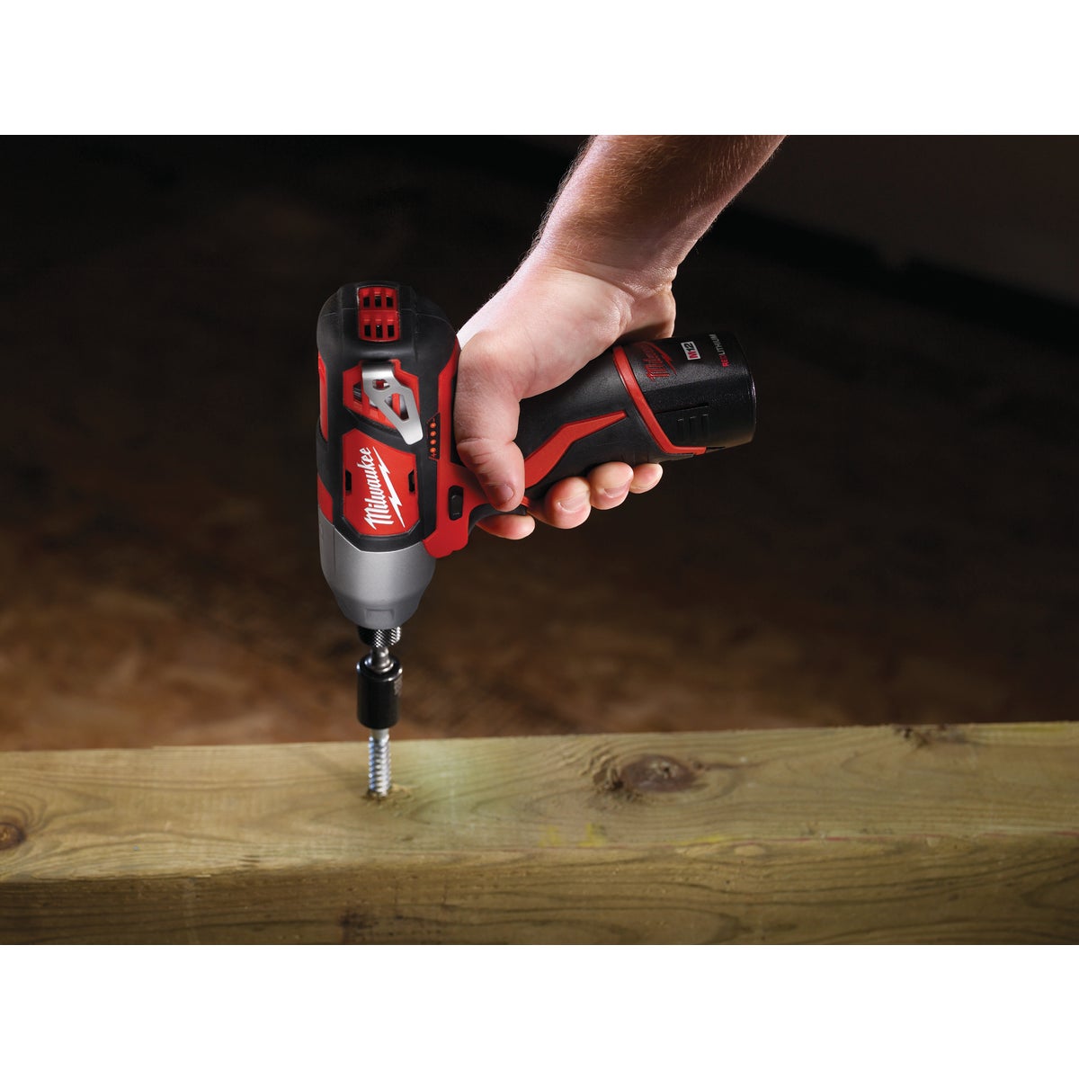 Milwaukee M12 12 Volt Lithium-Ion 1/4 In. Hex Cordless Impact Driver Kit