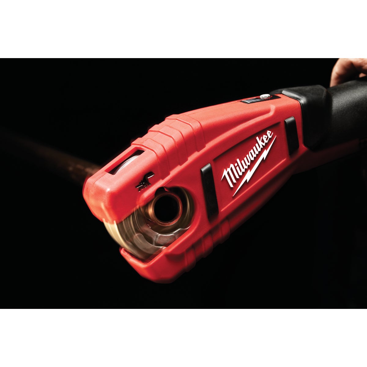 Milwaukee M12 12 Volt Lithium-Ion Copper Cordless Pipe Cutter Kit