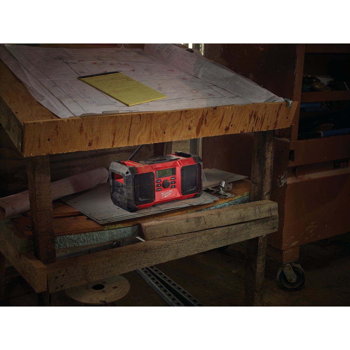 Milwaukee M18 18-Volt Lithium-Ion Cordless Jobsite Radio (Bare Tool)