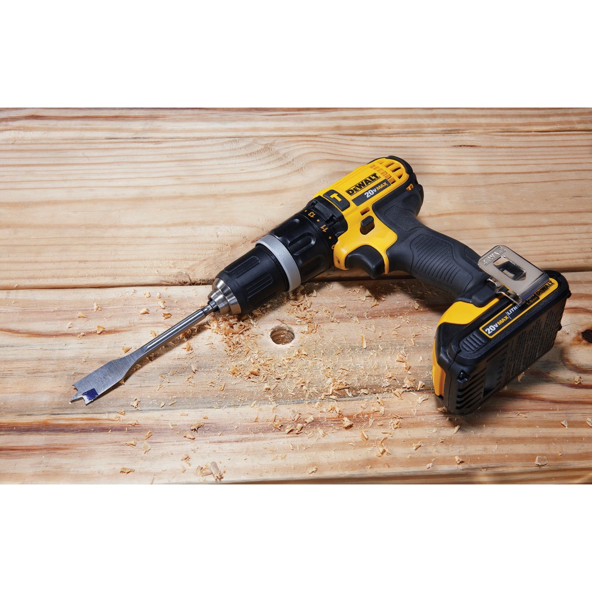 DeWalt 20 Volt MAX Lithium-Ion 1/2 In. Compact Cordless Hammer Drill Kit