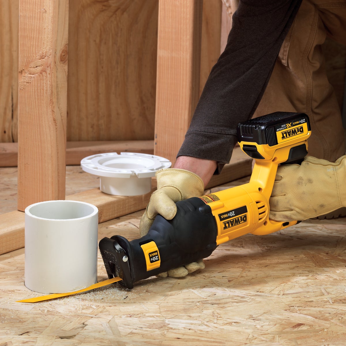 DeWalt 20 Volt MAX Lithium-Ion Cordless Reciprocating Saw Kit