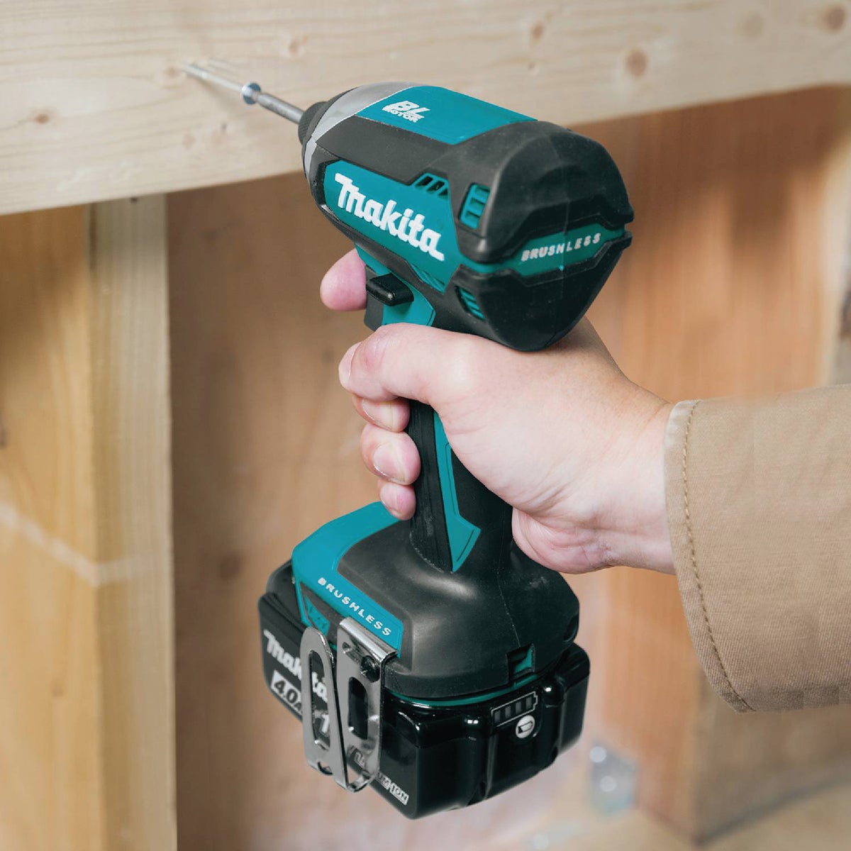 Makita 2-Tool 18V LXT Lithium-Ion Brushless Hammer Drill/Driver & Impact Driver Cordless Tool Combo Kit