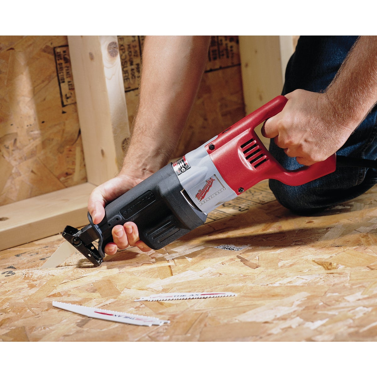 Milwaukee Sawzall 12-Amp 3/4 In. Blade Stroke Reciprocating Saw Kit