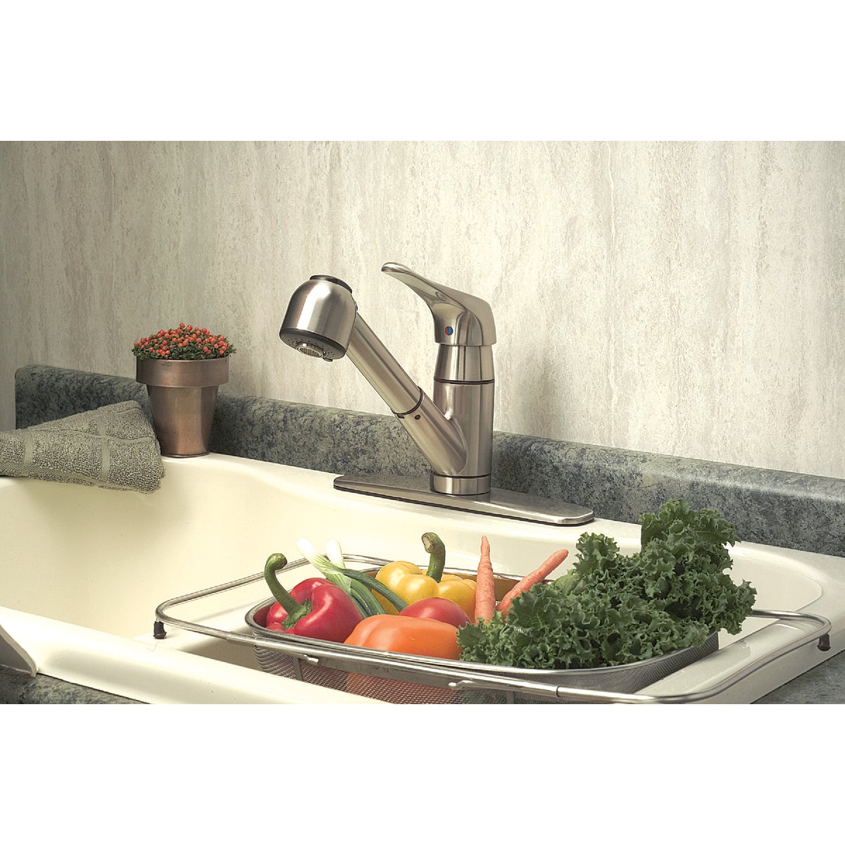 Home Impressions Single Handle Lever Pull-Out Kitchen Faucet, Brushed Nickel