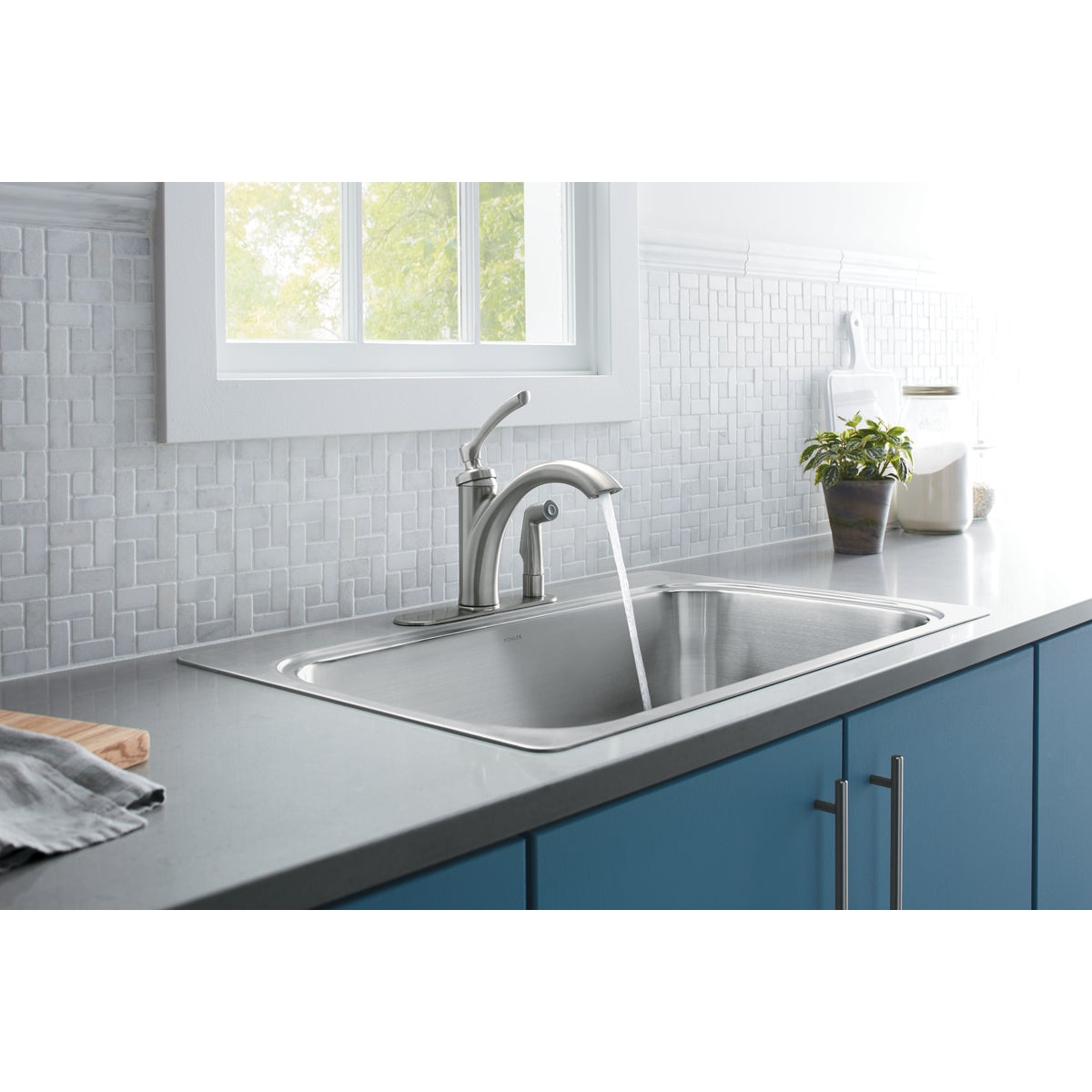 Kohler Linwood Single Handle Lever Kitchen Faucet with Integrated Spray, Stainless