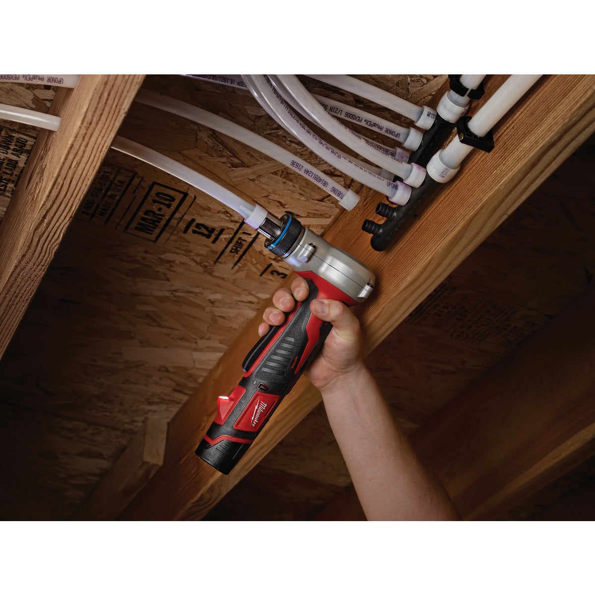 Milwaukee M12 Lithium-Ion 1.5 Ah Cordless ProPEX Expansion Tool