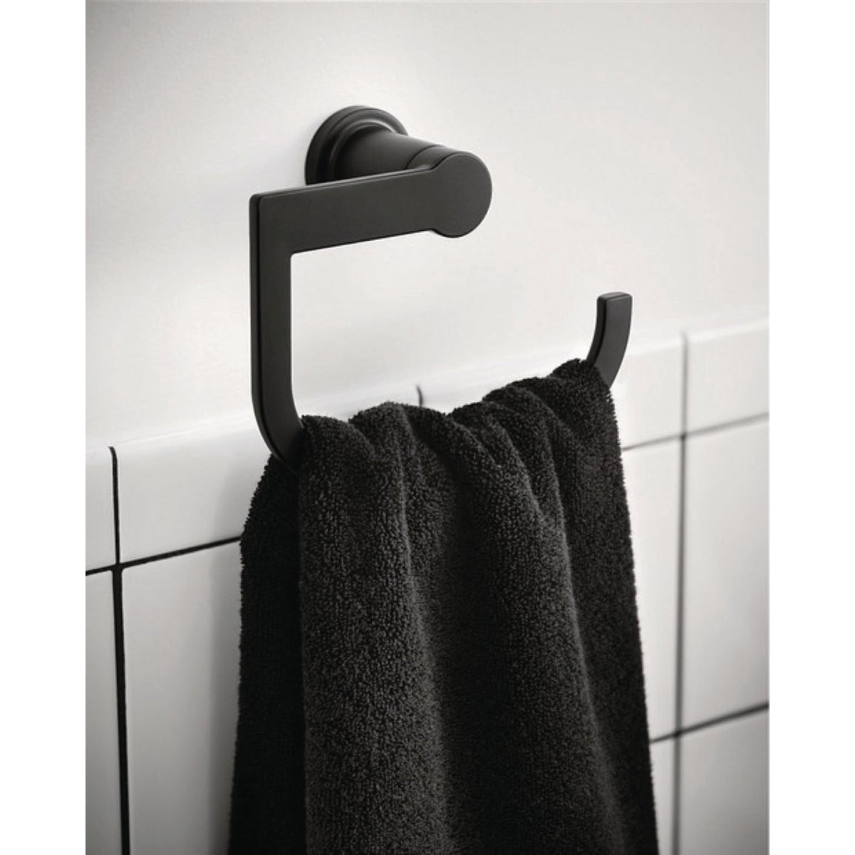 Moen Rinza Matte Black Finished Zinc Towel Ring