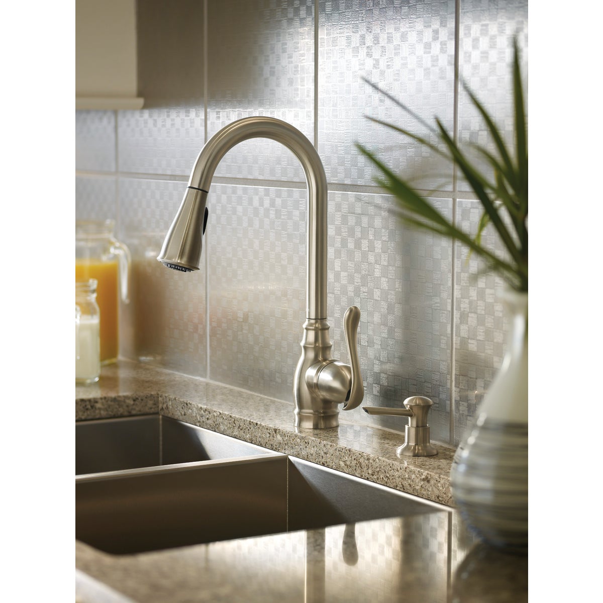 Moen Anabelle Single Handle Lever Pull-Down Kitchen Faucet with Soap Dispenser, Stainless