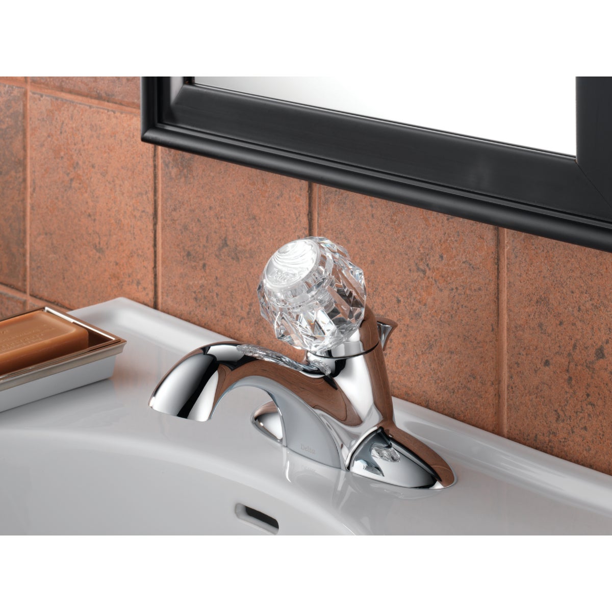 Delta Classic Chrome 1-Handle Knob 4 In. Centerset Bathroom Faucet with Pop-Up