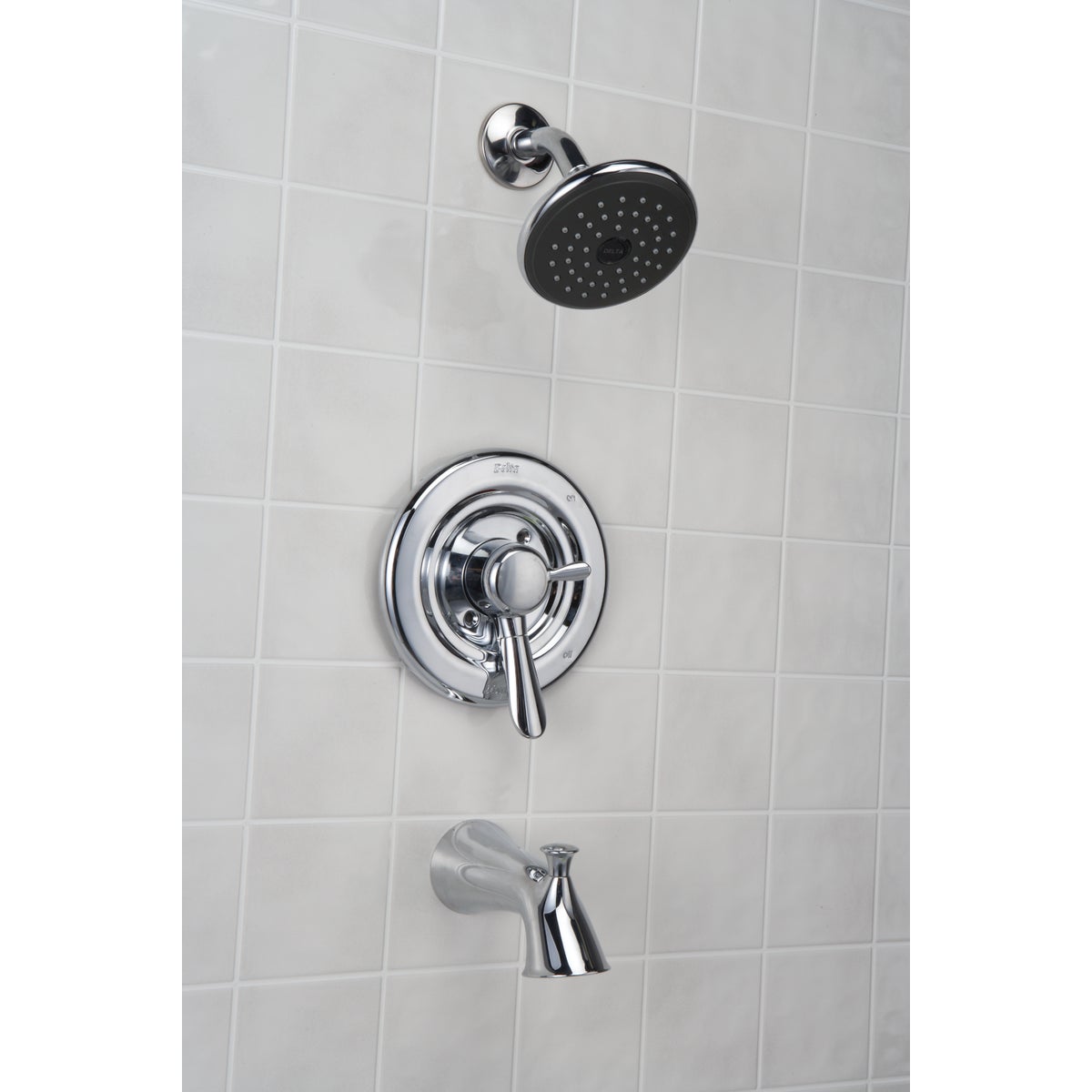 Delta Chrome 1-Handle Lever Tub and Shower Faucet