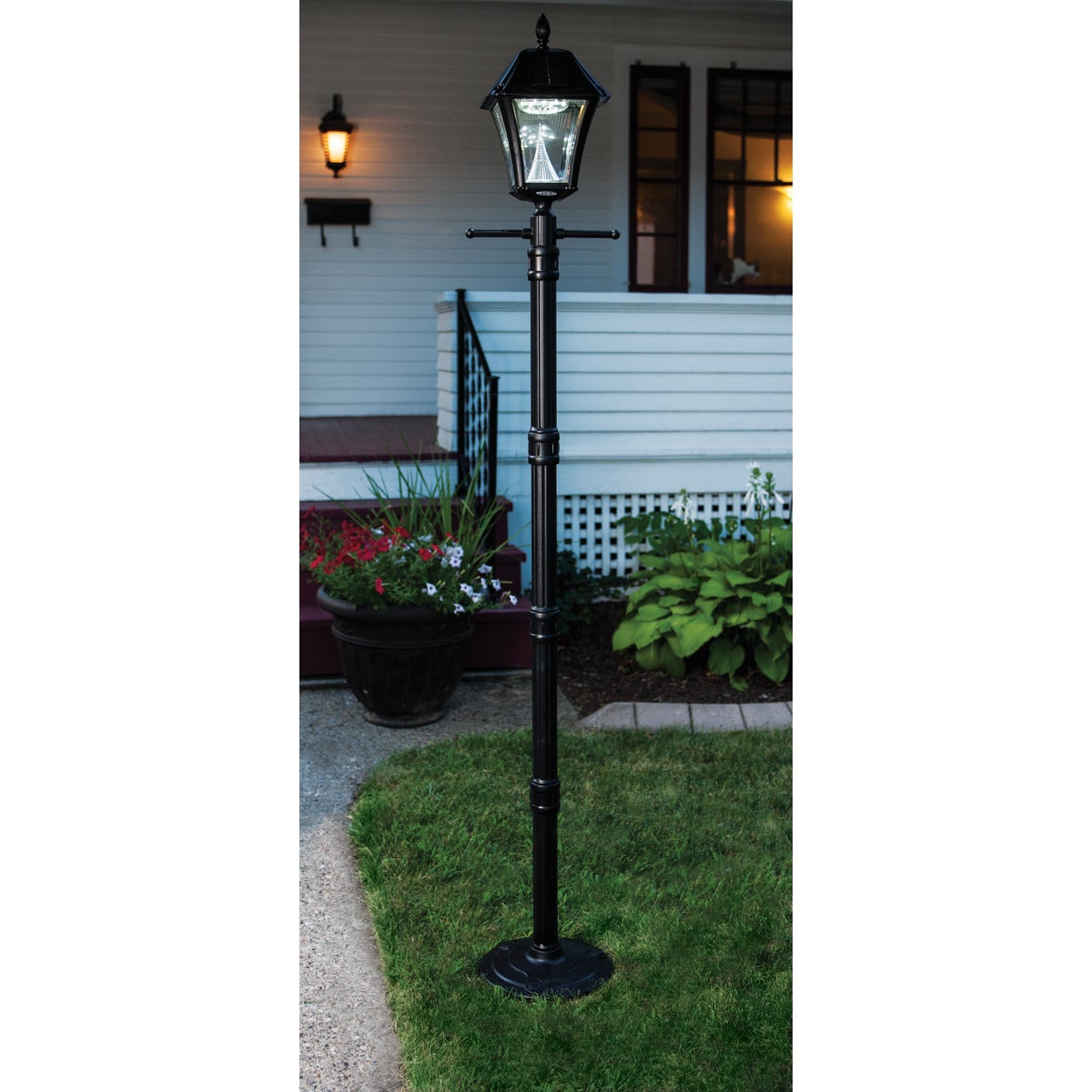 Gama Sonic Baytown II Black Solar Dusk-To-Dawn LED Post Light Fixture with Anchor