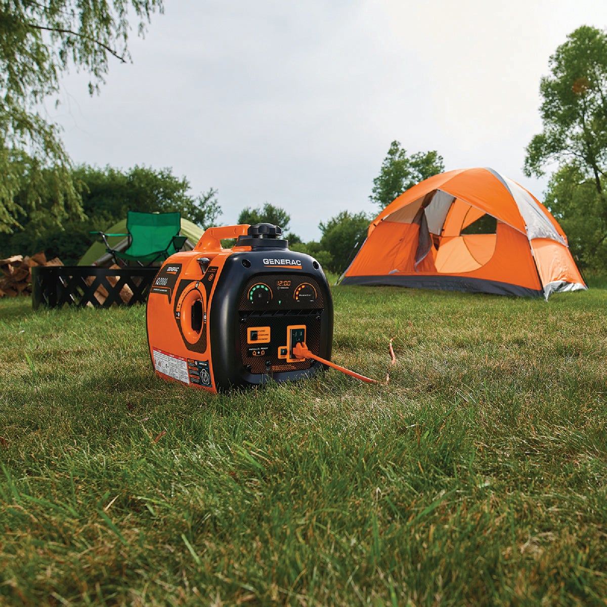 Generac 2000W Gasoline Powered Portable Inverter Generator