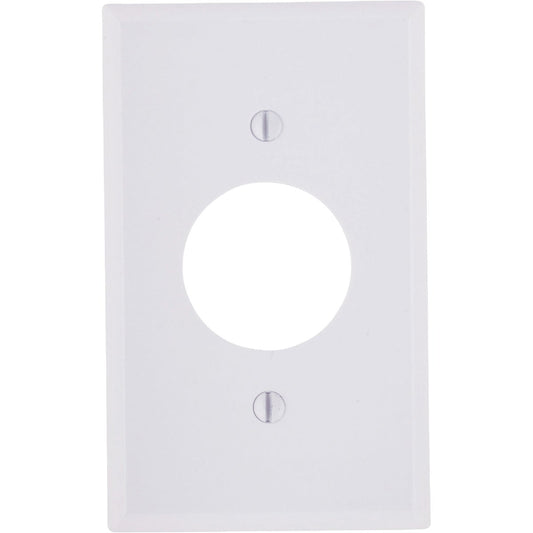 Leviton 1-Gang Smooth Plastic Single Outlet Wall Plate, White