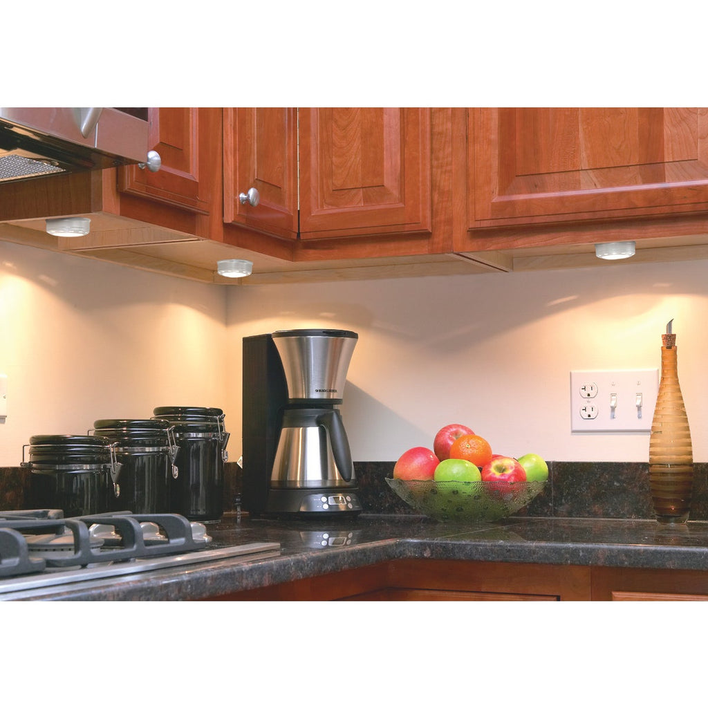 Good Earth Lighting 2-1/2 In. Plug-In White Xenon Under Cabinet Light (3-Pack)