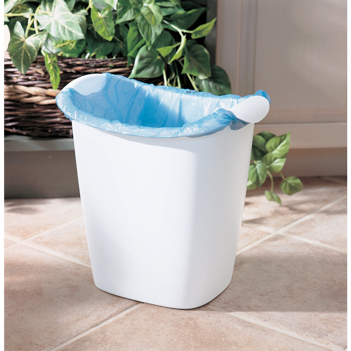 Rubbermaid 14 Qt. White Wastebasket