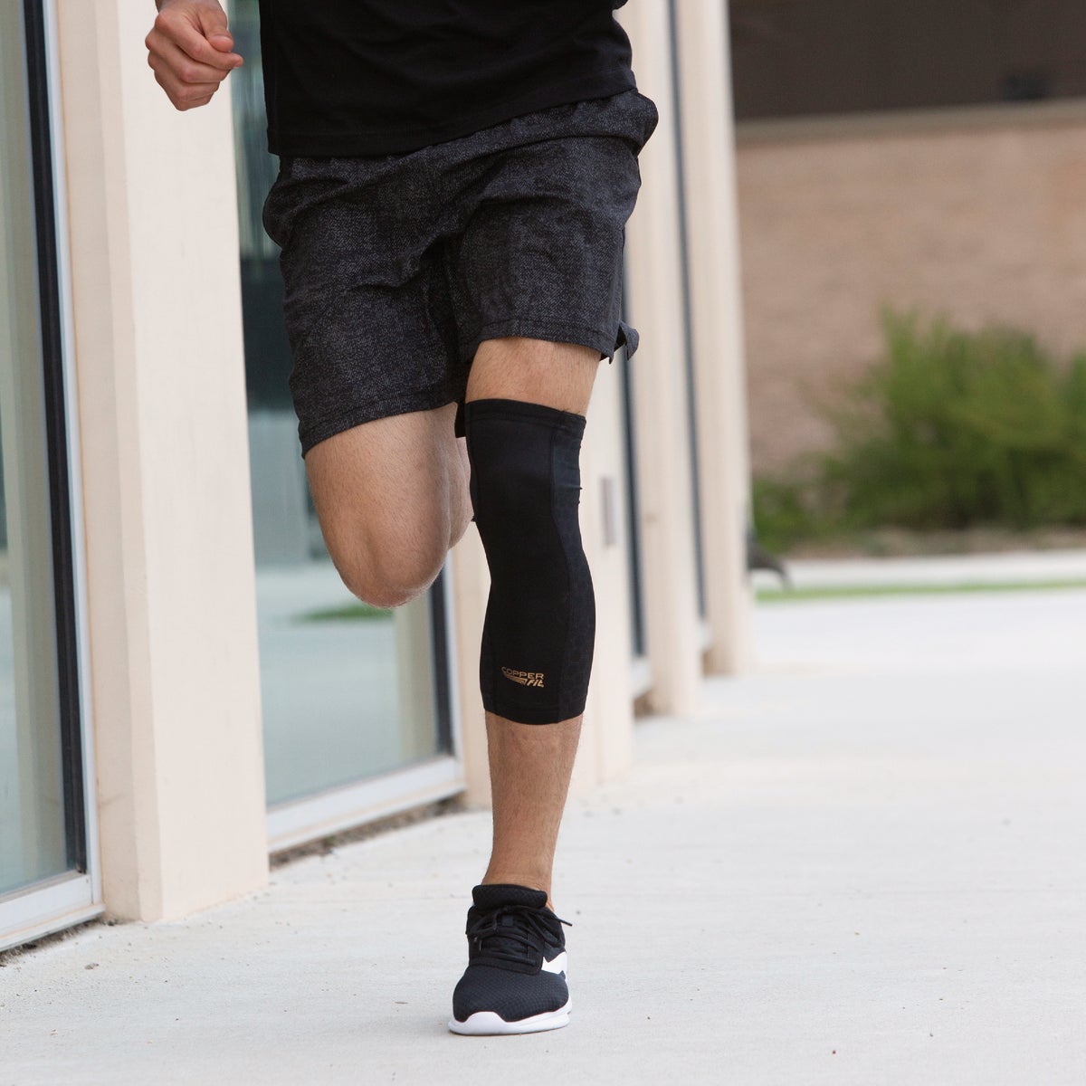 Copper Fit Freedom XL Black Knee Sleeve