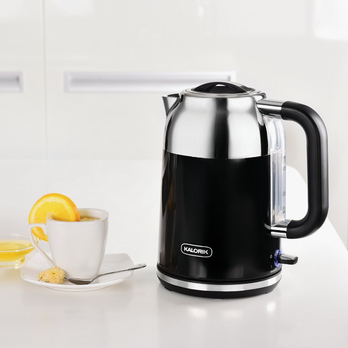 Kalorik 1.7 Liter Black Retro Electric Kettle