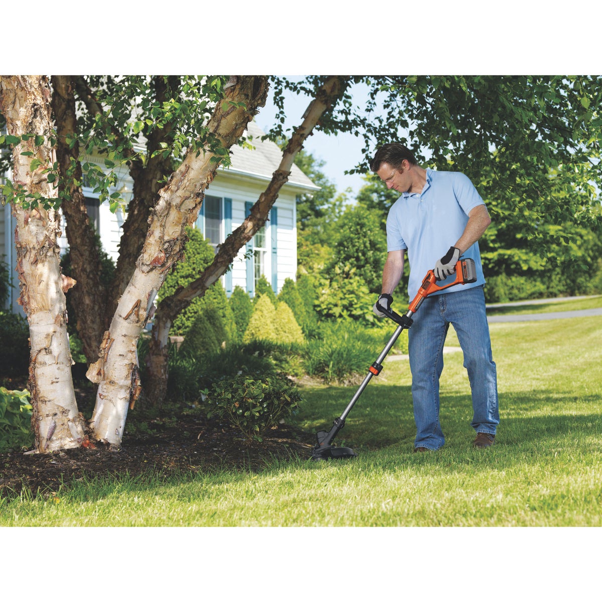 Black & Decker 40V MAX 13 In. Lithium Ion Straight Cordless String Trimmer With PowerCommand