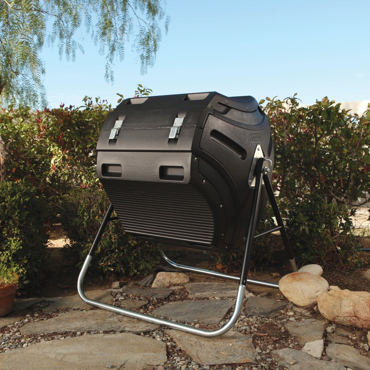 Lifetime Rotating Composter (80-Gallon)