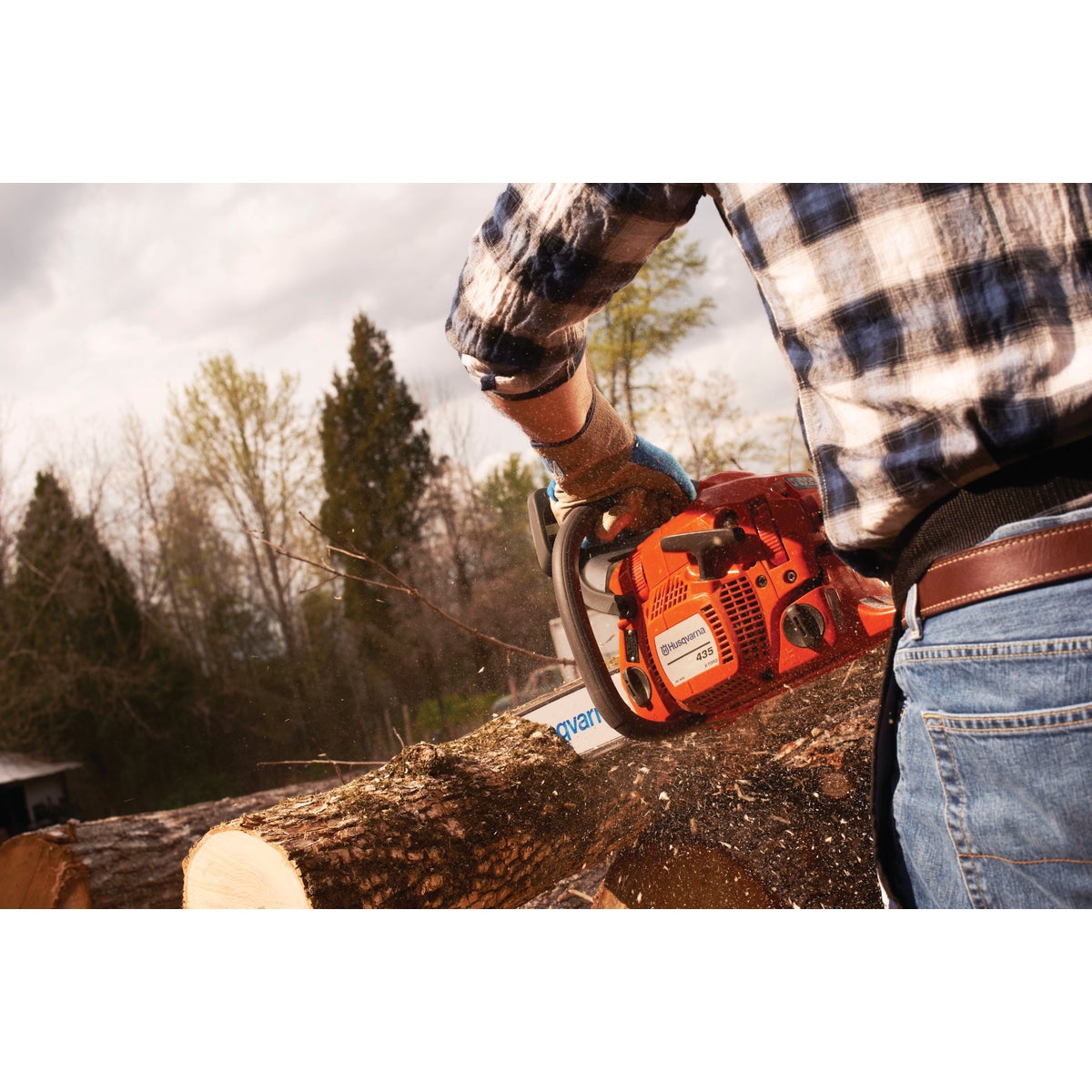 Husqvarna 435 16 In. 40.9 CC Gas Chainsaw