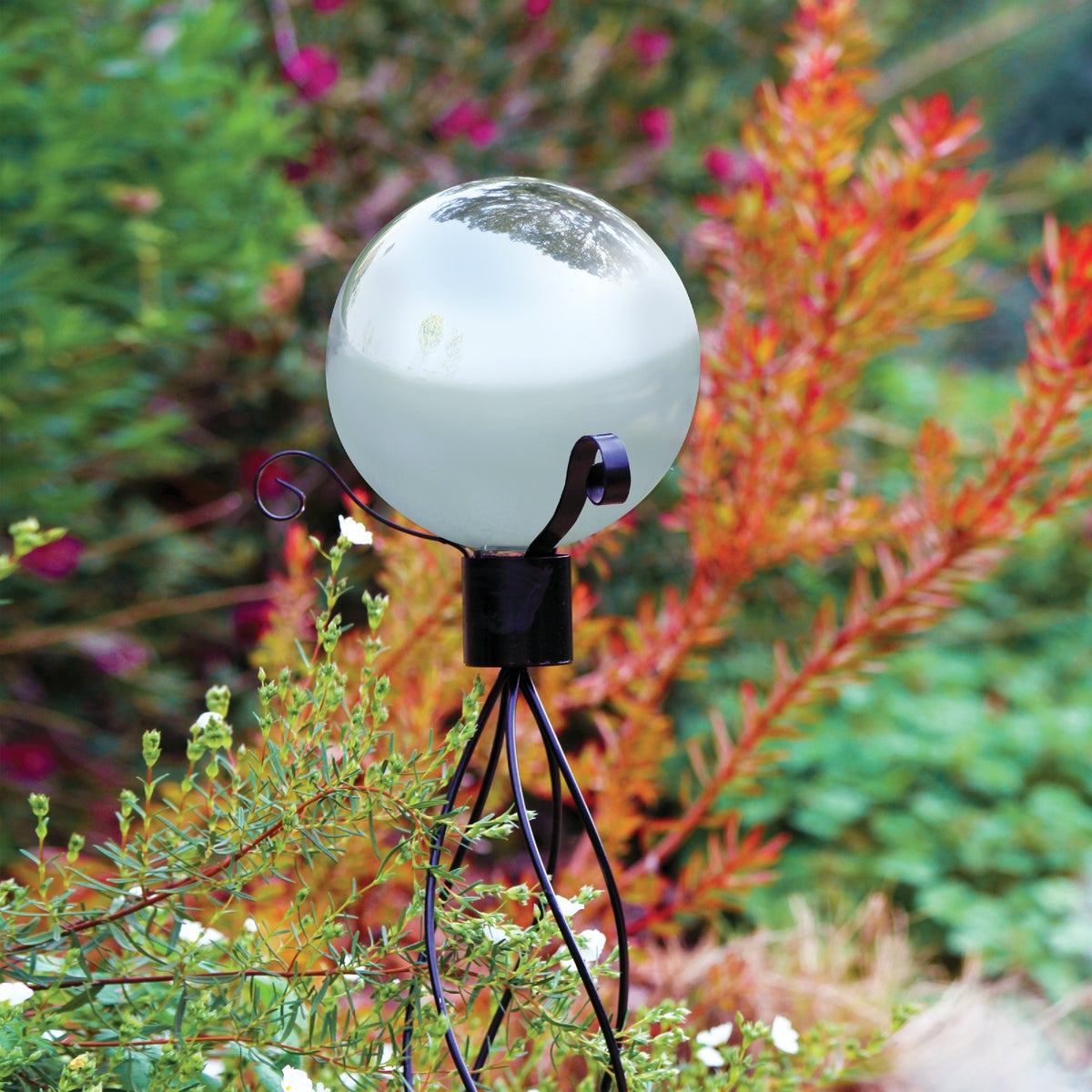 Alpine 10 In. Dia. Electric Silver Glass Gazing Globe