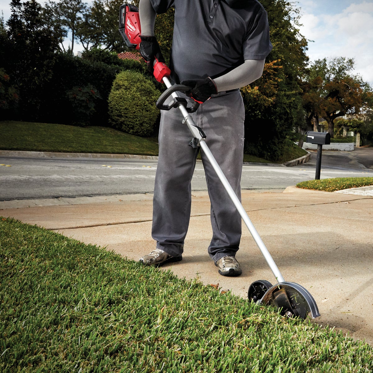 Milwaukee M18 FUEL 18V 16 In. Lithium-Ion Attachment System Cordless String Trimmer