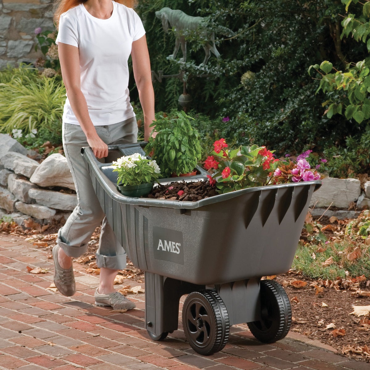 Ames Easy Roller 4 Cu. Ft. 250 Lb. Poly Garden Cart