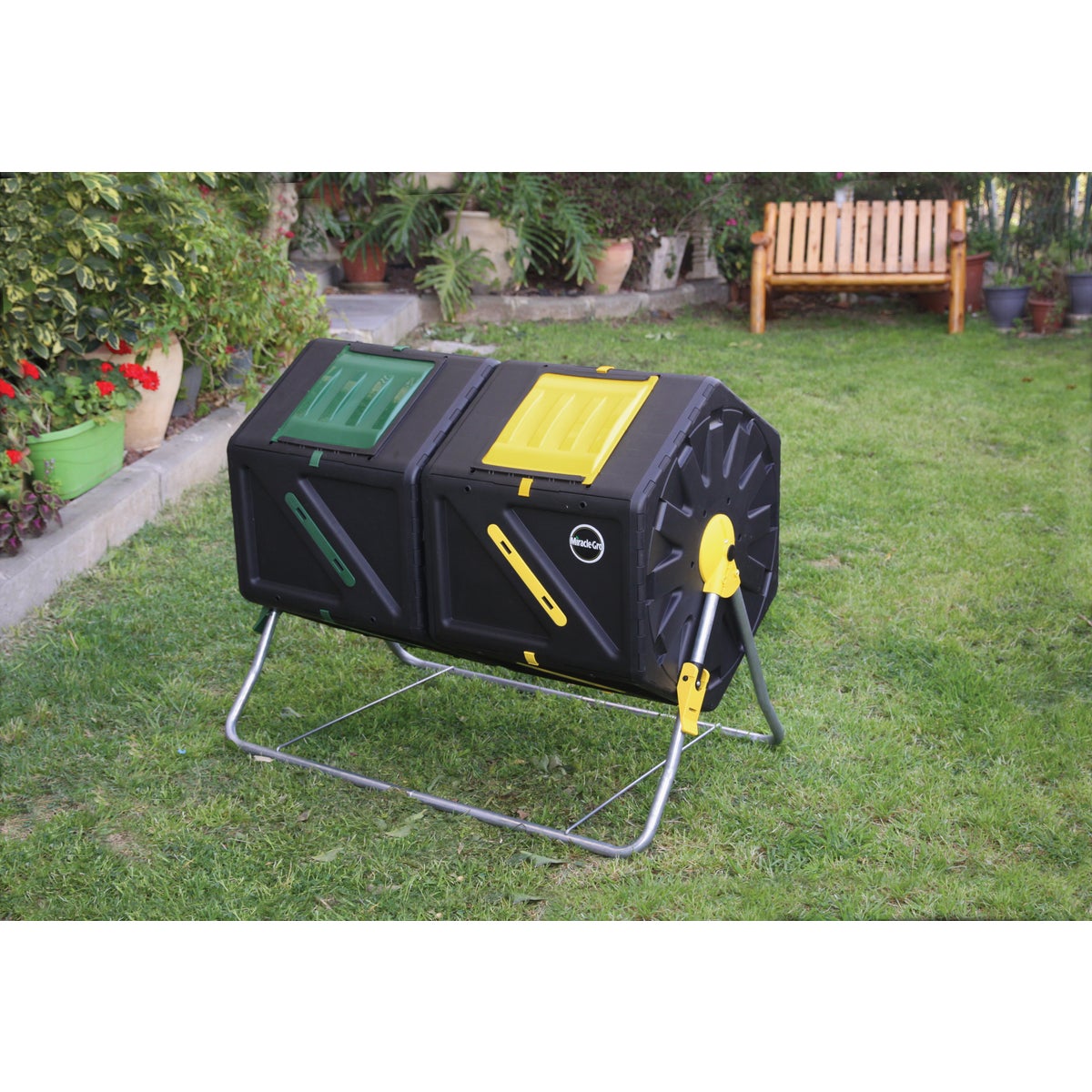 Miracle-Gro 2 x 28 Gal. Dual Chamber Tumbling Composter