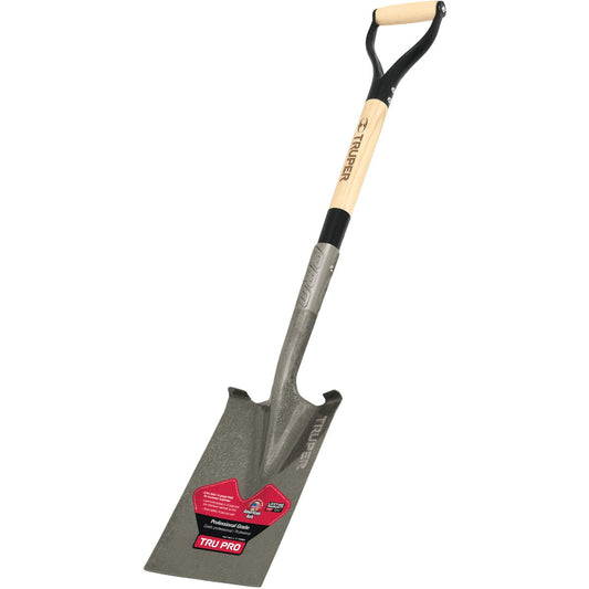 Truper Tru Pro 30 In. Wood D-Handle Garden Spade