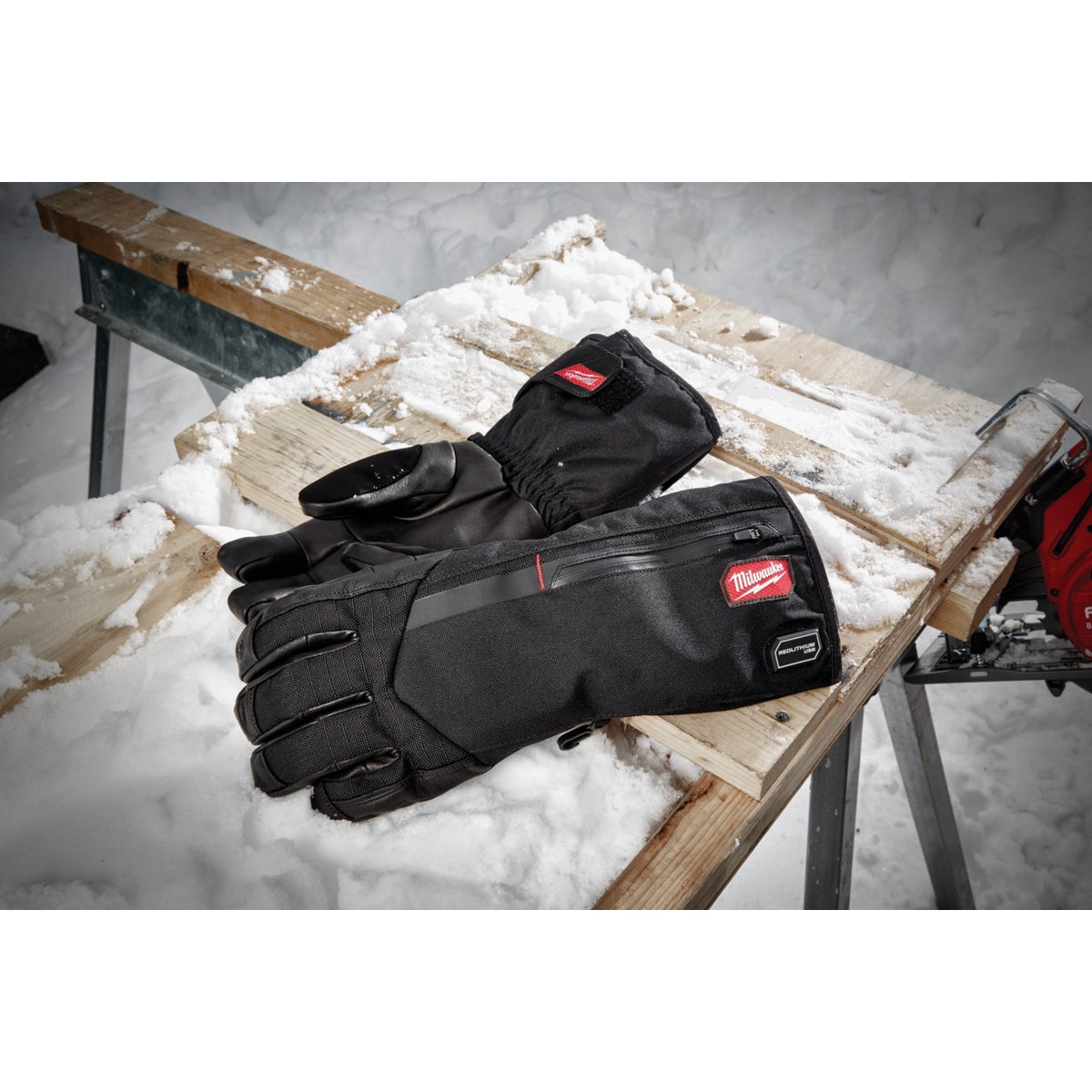 Milwaukee REDLITHIUM Unisex XL Polyester USB Heated Work Glove