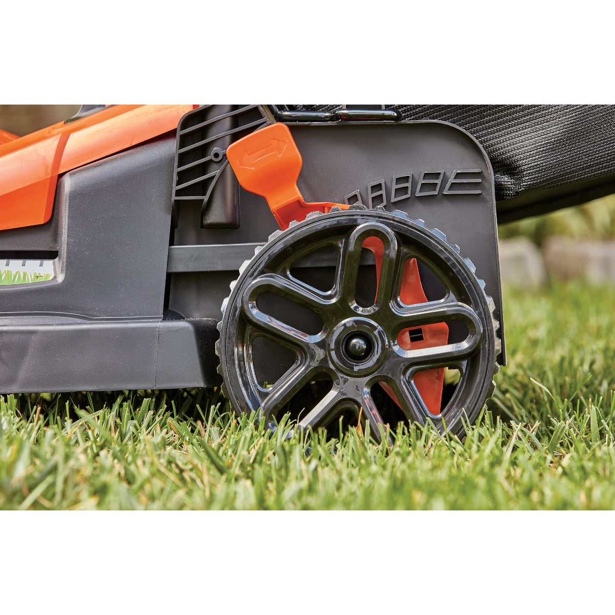 Black & Decker 17 In. 12A Push Electric Lawn Mower