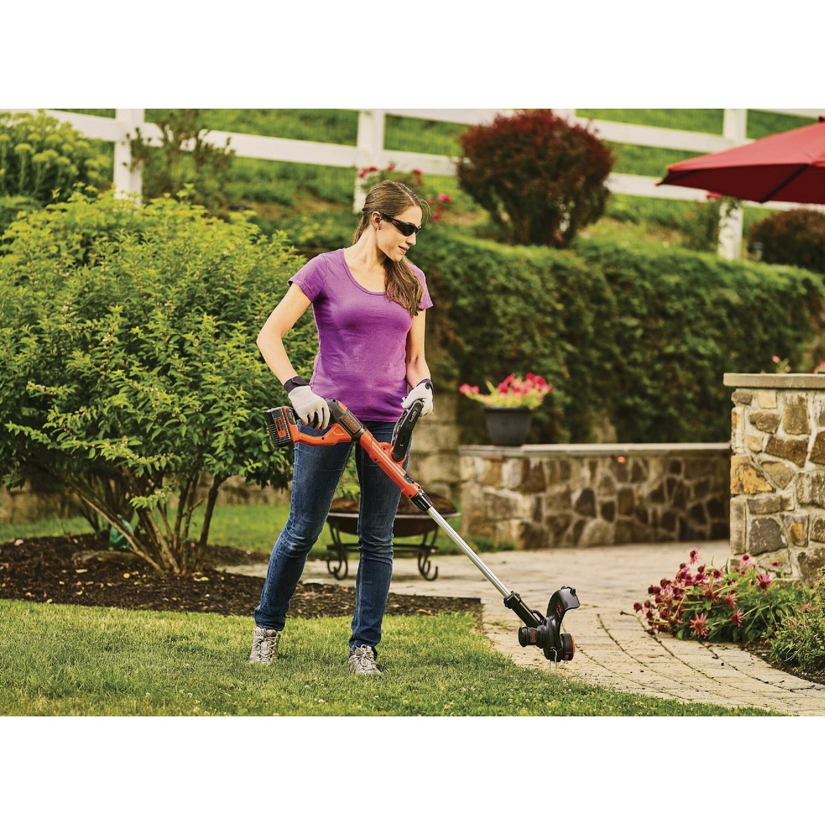 Black & Decker 40V MAX 13 In. Lithium Ion Straight Cordless String Trimmer