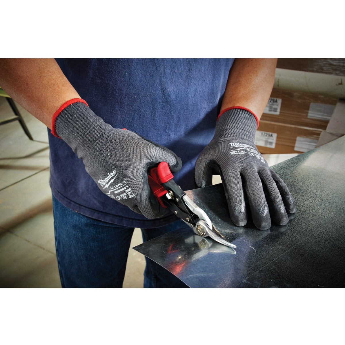 Milwaukee Unisex Large Nitrile Coated Cut Level 5 Work Glove