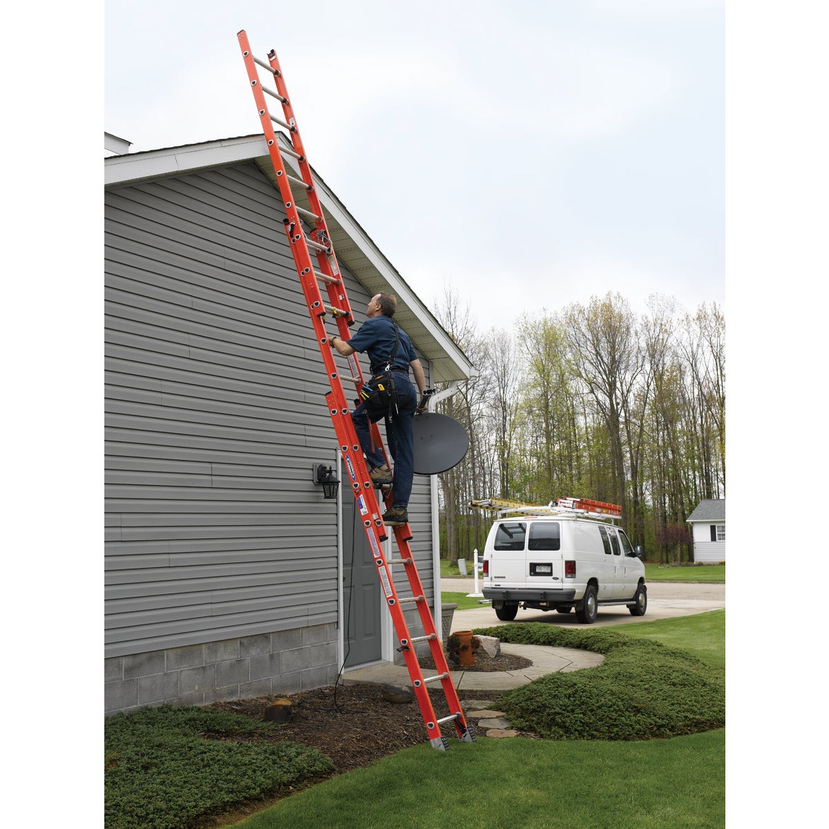 Werner 24 Ft. Compact Fiberglass Extension Ladder with 300 Lb. Load Capacity Type IA Duty Rating